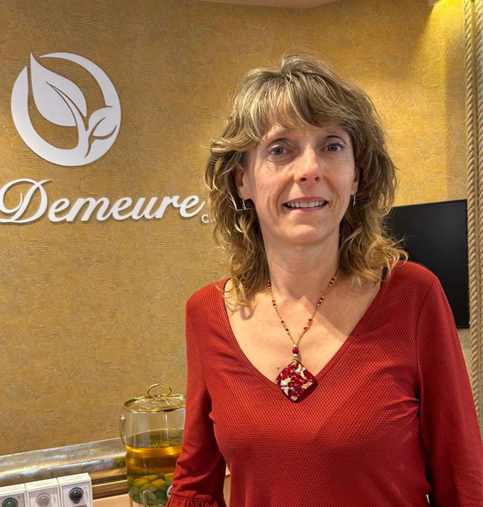 NATHALIE-GRIVEAUX-COACH-NEUROSCIENCES-PSYCHO-ENERGETICIENNE-LA-DEMEURE